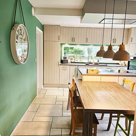 ヴィラ A 8km Du Circuit F1, Avec Jardin Et Parking A サルト・レ・スパ