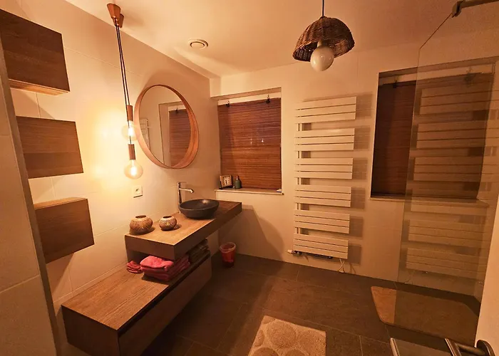 A 8km Du Circuit F1, 5 Personnes Avec Jardin Et Parking A Villa Sart-lez-Spa